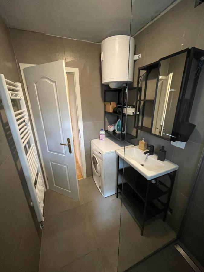Peter Pan Apartment & Free Parking Ljubljana Kültér fotó
